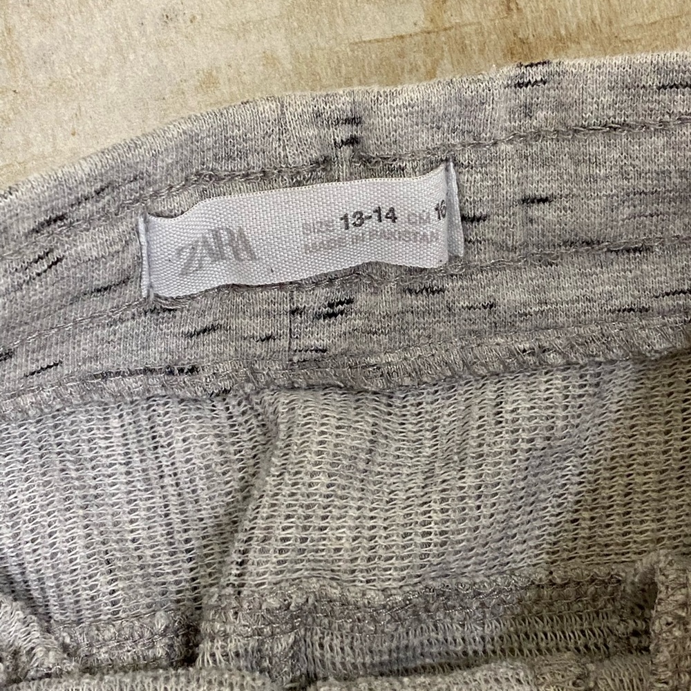 Zara gray sweatpants!